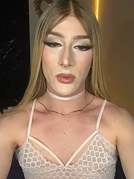 Snapshot of Alana_Stone chatting on 03/14/26, 04:51 Alana Stone online show from 03/14/26, 04:51