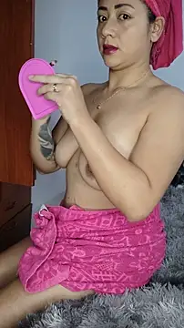 Snapshot of Girl_kataleya10 chatting on 03/05/26, 11:56 Girl kataleya10 online show from 03/05/26, 11:56