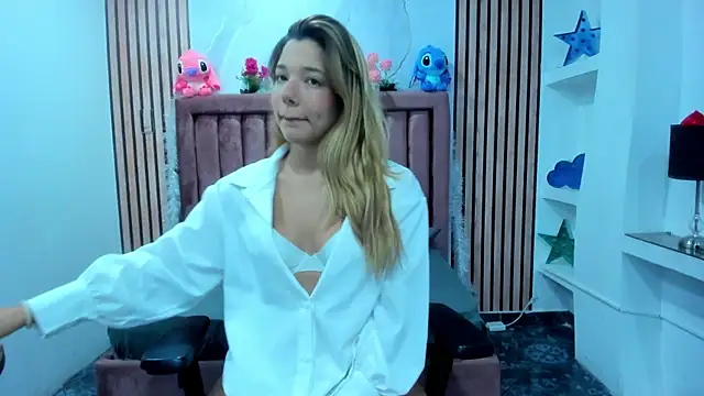 DanielaSilva  online show from 01/15/26, 07:39