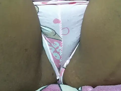 Snapshot of hotcandyxtrem chatting on 04/23/26, 07:16 hotcandyxtrem online show from 04/23/26, 07:16