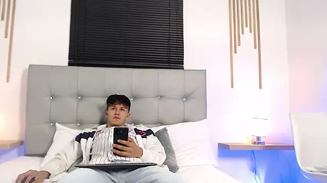 johnny blake  online show from 02/06/26, 04:39