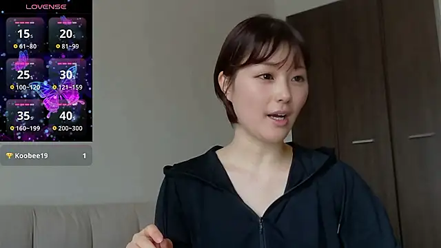 Snapshot of isshiki00 chatting on 04/25/26, 02:14 isshiki00 online show from 04/25/26, 02:14