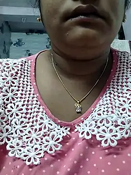 pinkisaha75 online show from 04/11/26, 12:15