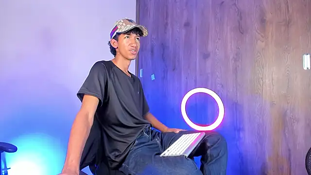 neitan miller  online show from 02/19/26, 01:18