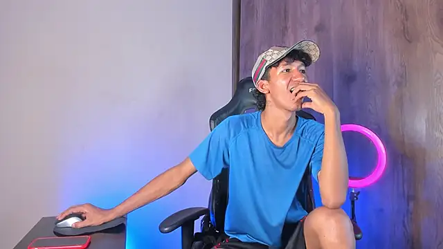 Snapshot of neitan_miller_ chatting on 03/14/26, 06:52 neitan miller online show from 03/14/26, 06:52