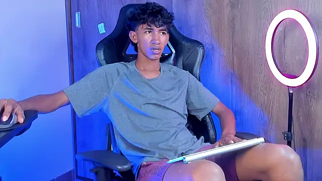 Snapshot of neitan_miller_ chatting on 03/27/26, 07:14 neitan miller online show from 03/27/26, 07:14