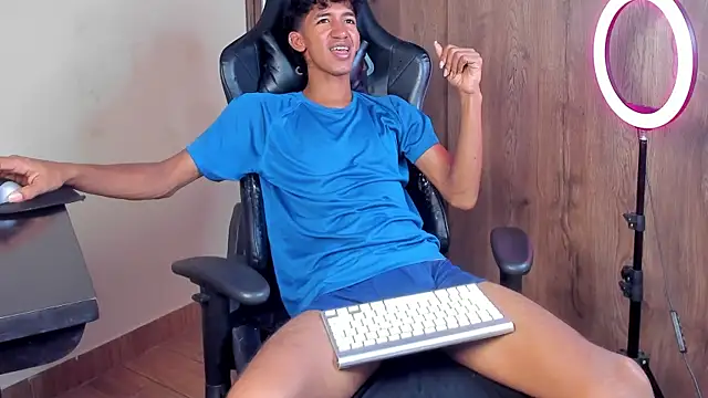 Snapshot of neitan_miller_ chatting on 03/28/26, 01:54 neitan miller online show from 03/28/26, 01:54