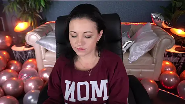 Dafni Monn online show from 02/03/26, 06:40