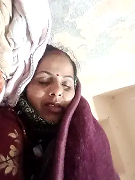 Snapshot of Hasmi_hot09 chatting on 02/05/26, 06:23 Hasmi hot09 online show from 02/05/26, 06:23