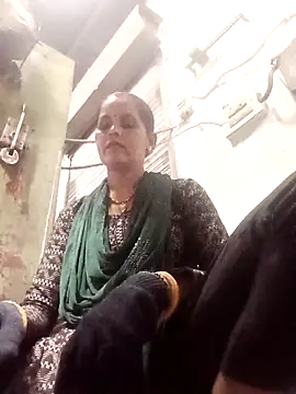 Snapshot of Hasmi_hot09 chatting on 03/12/26, 01:17 Hasmi hot09 online show from 03/12/26, 01:17