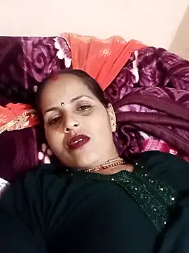 Snapshot of Hasmi_hot09 chatting on 04/12/26, 04:45 Hasmi hot09 online show from 04/12/26, 04:45