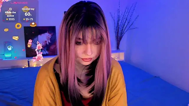 Snapshot of ForEvaRrr chatting on 04/19/26, 10:58 ForEvaRrr online show from 04/19/26, 10:58