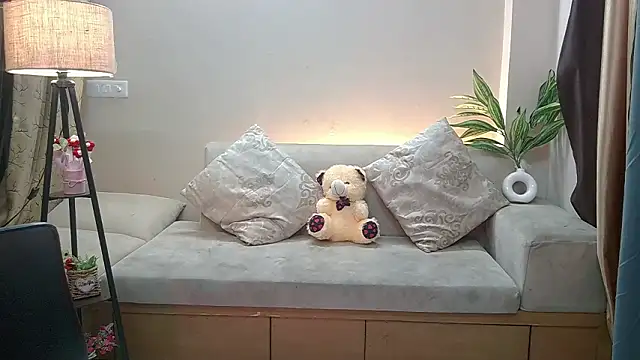 Snapshot of CutieVibe01 chatting on 03/14/26, 09:48 CutieVibe01 online show from 03/14/26, 09:48