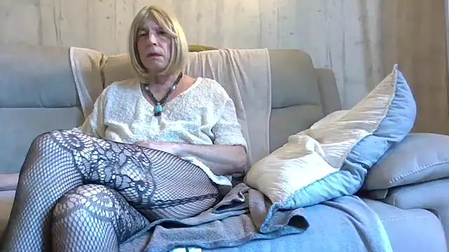 Helinetrav online show from 03/20/26, 07:24