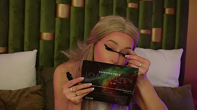 Snapshot of BellaNoirX chatting on 03/13/26, 04:19 BellaNoirX online show from 03/13/26, 04:19