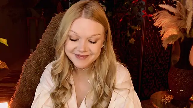 Snapshot of ChloeWhite chatting on 03/22/26, 09:23 ChloeWhite online show from 03/22/26, 09:23