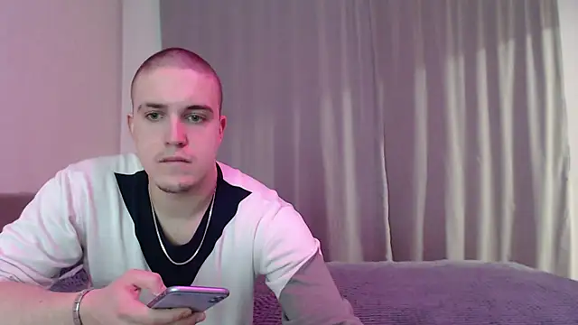 Snapshot of Eva_Alex_ chatting on 02/03/26, 11:26 Eva Alex online show from 02/03/26, 11:26