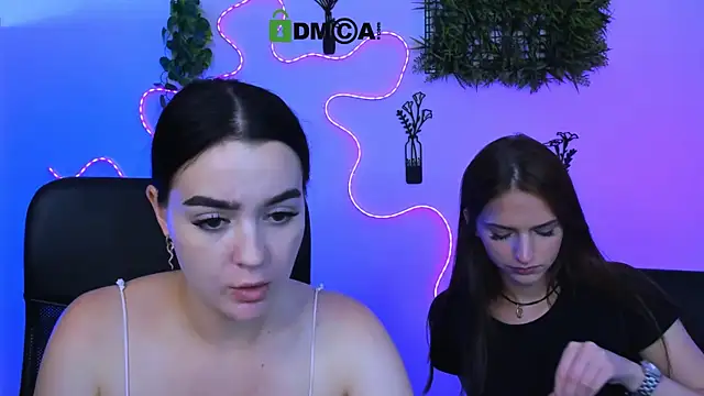 Snapshot of monica_xcx chatting on 07/14/26, 11:38 monica xcx online show from 07/14/26, 11:38