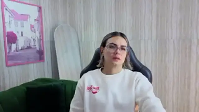 Snapshot of zarcasutra_t chatting on 05/01/26, 12:43 zarcasutra t online show from 05/01/26, 12:43
