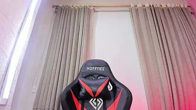 Snapshot of Engel_boss chatting on 04/11/26, 07:45 Engel boss online show from 04/11/26, 07:45