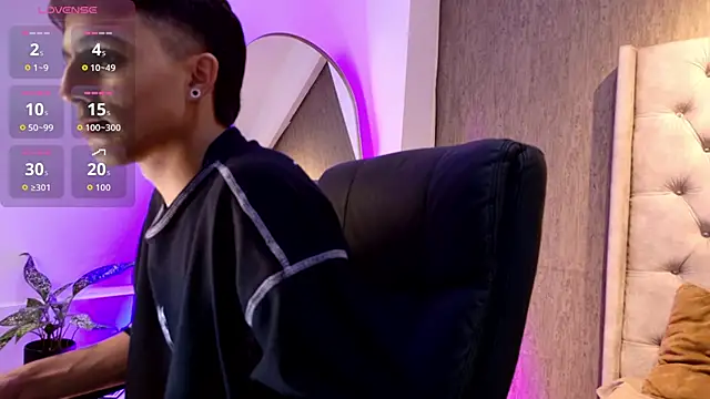 LeoHard   online show from 04/10/26, 04:06