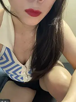 Snapshot of -Suka-a chatting on 04/24/26, 03:58 -Suka-a online show from 04/24/26, 03:58