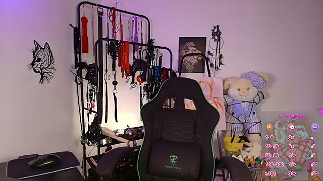 Snapshot of ariannaconnor_ chatting on 04/04/26, 03:20 ariannaconnor online show from 04/04/26, 03:20