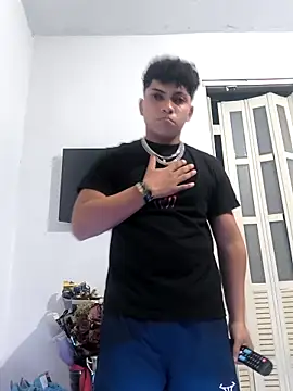 Snapshot of VersedChip chatting on 02/28/26, 03:29 VersedChip online show from 02/28/26, 03:29