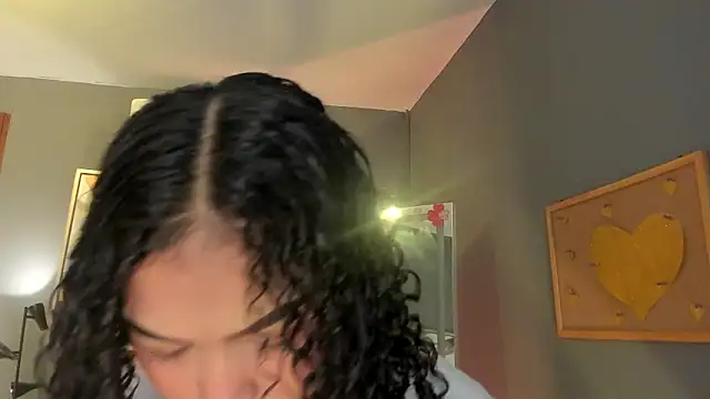 ailann  online show from 03/03/26, 07:42