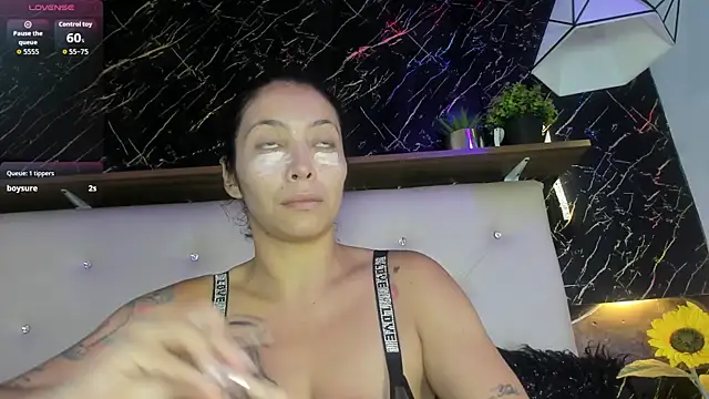 Renata blue online show from 04/09/26, 09:53