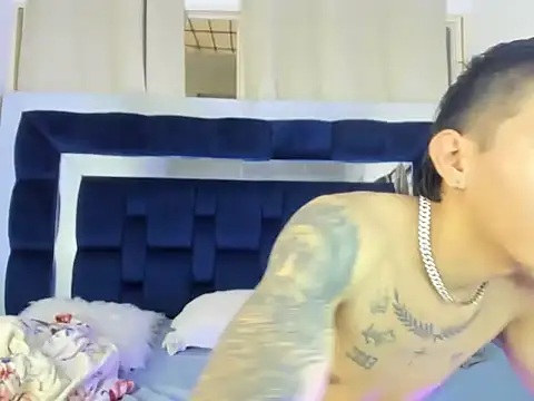 Snapshot of Scook_Gray_ chatting on 03/13/26, 09:32 Scook Gray online show from 03/13/26, 09:32