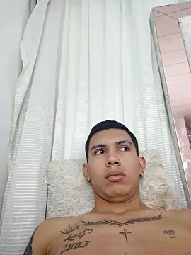 Snapshot of Scook_Gray_ chatting on 04/03/26, 03:43 Scook Gray online show from 04/03/26, 03:43