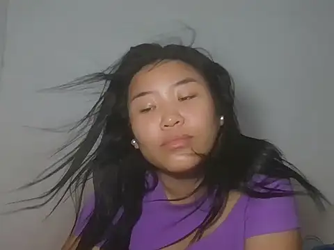 Zyeiii online show from 06/04/26, 06:36
