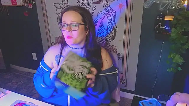 Snapshot of HazeyViolet333 chatting on 03/27/26, 09:14 HazeyViolet333 online show from 03/27/26, 09:14