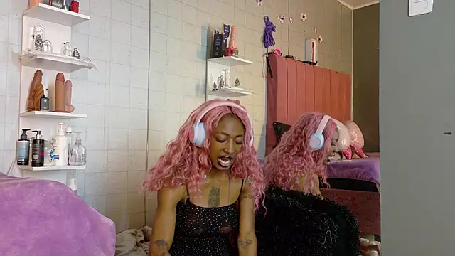 Snapshot of DaniaMarcell chatting on 03/14/26, 07:47 DaniaMarcell online show from 03/14/26, 07:47