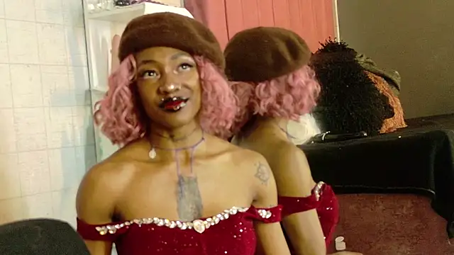 Snapshot of DaniaMarcell chatting on 04/01/26, 05:19 DaniaMarcell online show from 04/01/26, 05:19