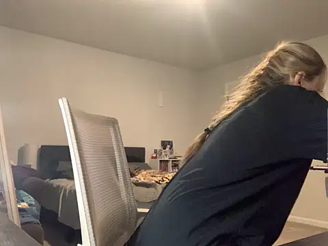 Peachyshortcakez online show from 02/10/26, 08:46