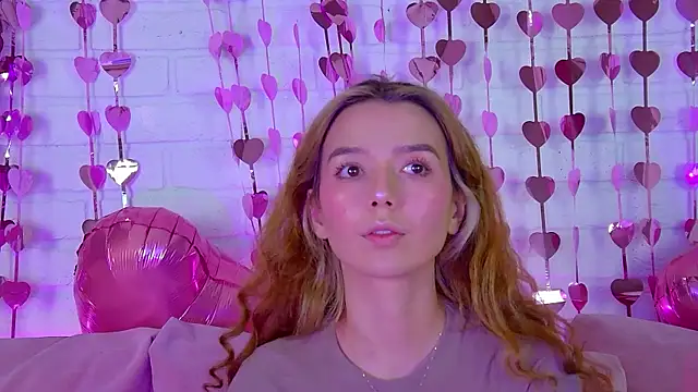 VanessaVienne online show from 02/15/26, 04:25