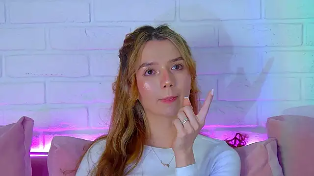 VanessaVienne online show from 02/19/26, 04:19