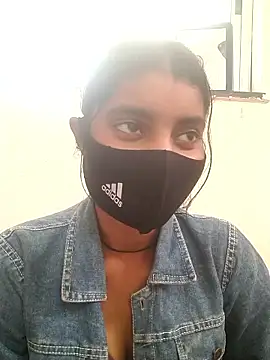 Erotic-Girl online show from 01/13/26, 06:29