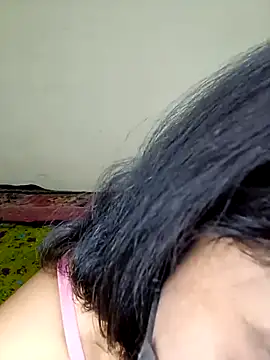Snapshot of Erotic-Girl chatting on 06/25/26, 05:17 Erotic-Girl online show from 06/25/26, 05:17