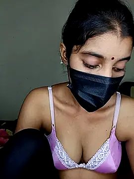 Snapshot of Erotic-Girl chatting on 07/25/26, 05:32 Erotic-Girl online show from 07/25/26, 05:32