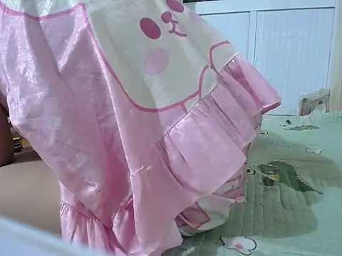 -Mimiu- online show from 04/06/26, 04:46