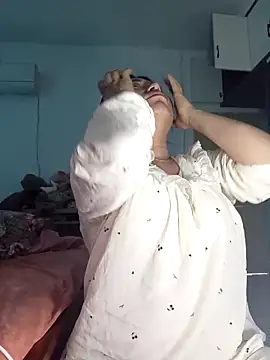 Snapshot of Minaa2x chatting on 03/06/26, 03:03 Minaa2x online show from 03/06/26, 03:03