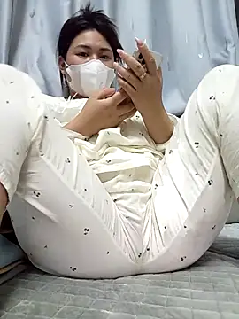 Snapshot of Minaa2x chatting on 03/14/26, 04:34 Minaa2x online show from 03/14/26, 04:34