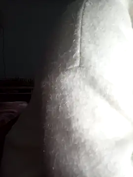 Snapshot of Minaa2x chatting on 03/25/26, 05:13 Minaa2x online show from 03/25/26, 05:13