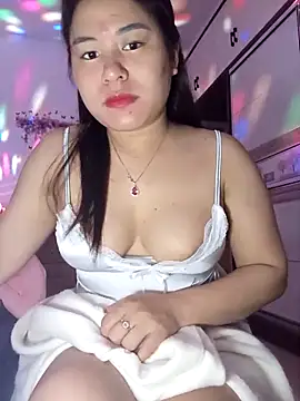 Snapshot of Minaa2x chatting on 03/28/26, 12:05 Minaa2x online show from 03/28/26, 12:05