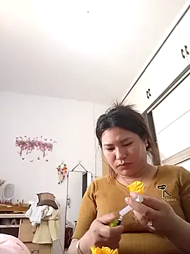 Snapshot of Minaa2x chatting on 04/08/26, 08:03 Minaa2x online show from 04/08/26, 08:03