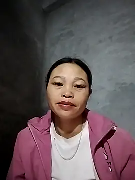 Snapshot of miray- chatting on 01/31/26, 08:29 miray- online show from 01/31/26, 08:29