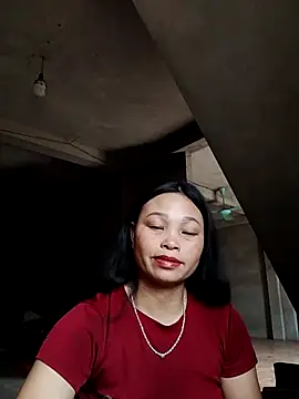 Snapshot of miray- chatting on 03/01/26, 03:52 miray- online show from 03/01/26, 03:52